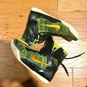 Nike Kobe Bryant 9 Elite Victory - released 2014.